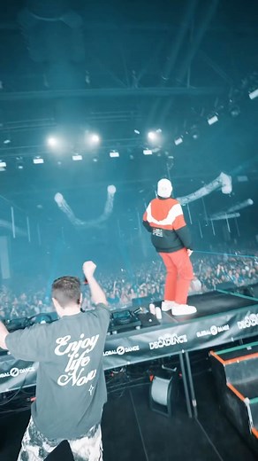 489K views · 79 reactions | Two Friends on Reels | Facebook