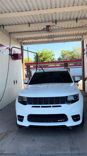 Exploring the Jeep SRT Performance and Features