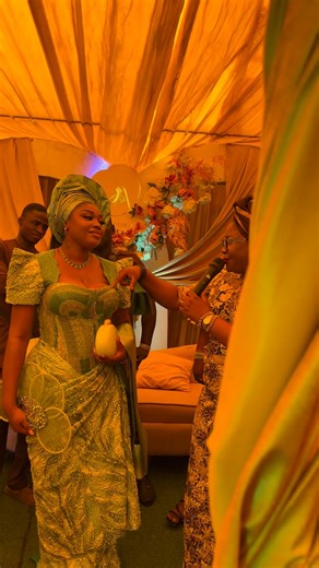 Aderonke Arewa Coker on Instagram: "Meet @posh.xo_ The bride that always refer to me as “MY QUEEN” thank you once again for choosing me, i enjoyed anchoring your event. This year we are bringing our A game, something different and unique. You will love it. #alaga #yorubawedding"