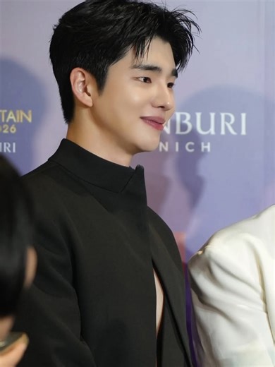 ชมพู่อาบน้ำแล้วจ้าาา~😄😅 ปกติคนเป็นยังไงบ้างคะวันนี้ เริ่ดๆเลยมั้ยยย~ 🩵 Tiktok : @JAWOON🩵 🩵 IG : @Leejawoon_ 🩵 youtube : jawoon_project 🩵 xhs : 李在恩leejawoon #jawoon #จาอุน #neverforgetyourenemy #9entertainawards2026 #fyp