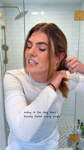 Spoiler alert I didn’t hook up the vanity in the bathroom that’s been dripping into a bucket for three months 😘 #diy #budgetluxurywithclare #girldiy #interiordesign #diyhomedecor | Clare Sullivan