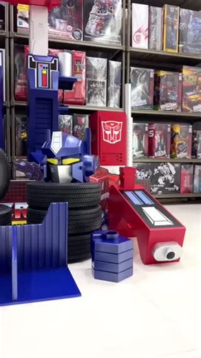 537K views · 6.4K reactions | This big guy is too cool not to reshare!  @k2_toybot | TFsource | Facebook