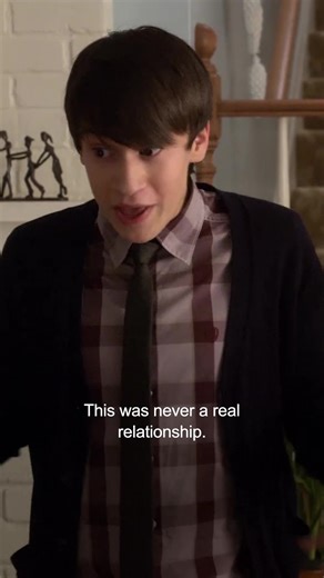 Few shows balance heartbreak, humour and absolute mayhem like this. United States of Tara | Watch on SBS On Demand #tonicollette #unitedstatesoftara #keirgilchrist