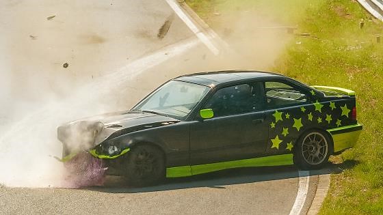 What caused this BMW E36 Nürburgring crash