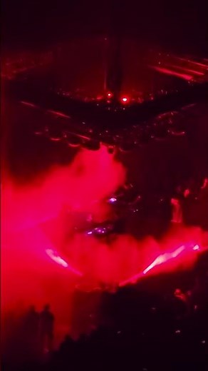 Nine Inch Nails live ‪@Prucenter‬