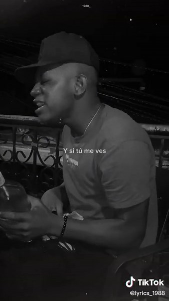 Letra de Salsa con Coco: Enamorado de Tus Ojos Color Café