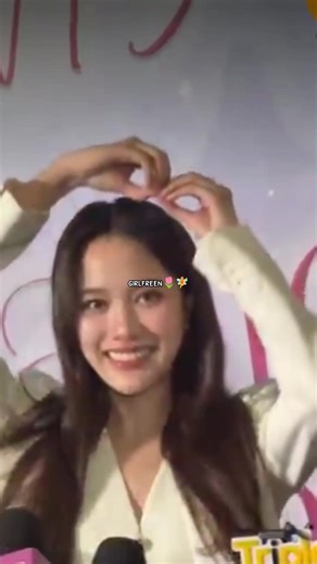 don't look at him, he's hers nong' @becky armstrong 👔✨💚🌷🧚#tailand #solennentertainment #beckyentertaiment #beckysangels #4element #freen #freen #girlfreen #freenbecky #schafreen #story