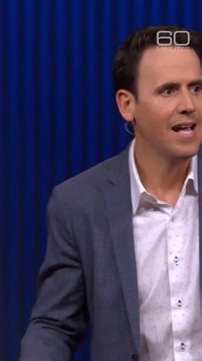 Oz Pearlman admits his act is based on one big lie: he’s not mind-reading. He’s not a psychic or supernatural. Although @ozthementalist wouldn’t tell 60 Minutes how he pulls off his act, he did drop some hints about his mind-blowing tricks. | 60 Minutes