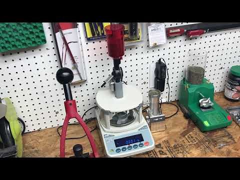 Review of the AutoTrickler V2 with AutoThrow on a A&D FX-120i scale with Area419 base.