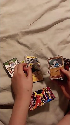Un boxing pokemon cards