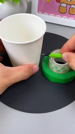 beautiful flowers use disposable cup#viralvideotiktok #viral #foryourpage #craftsforkids