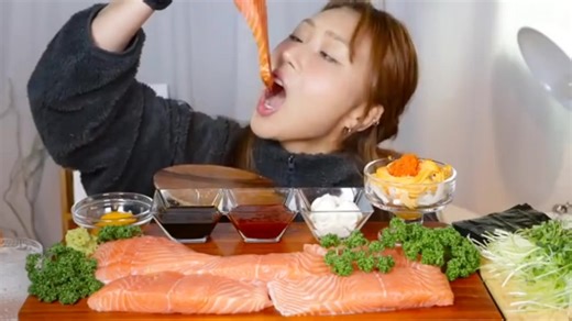 Giant Salmon Mukbang Experience