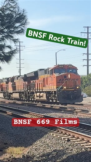 BNSF’s Rock Train to vernon glides through Los Nietos #bnsf #rocktrain #recommended