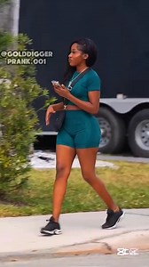 she wants to my car #prank #troll #pranks #girl #prank #funny #golddigger #FacebookReels #ReelsViral #ReelsTrending #TrendingNow #gold #love #money #rich #rreelsviral #reelsvideoシ #lifestyle #instagood #art... | Clipsvirales