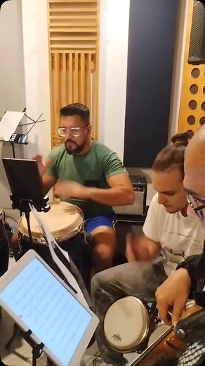 TOM CONGA | Adan Antonio Marquez