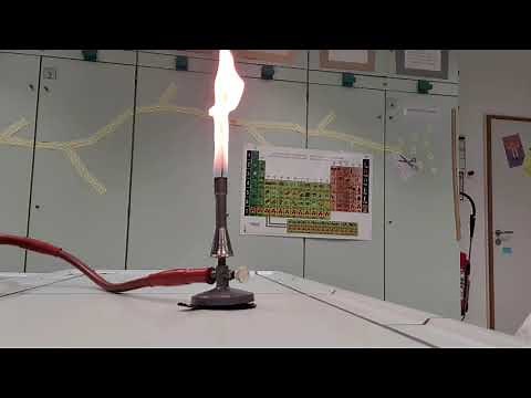 Science basics: How to use a Bunsen Burner