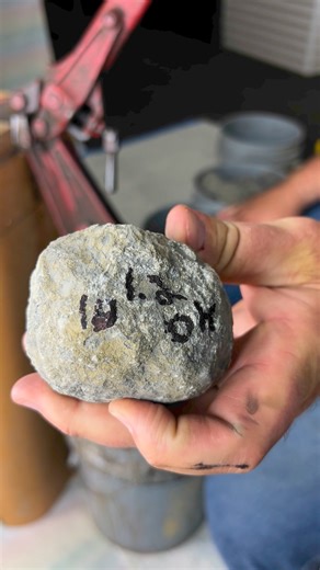 #geode #keokuk #fabulous #keokukgeodes #missouri #rocks #crackinggeodes #quartz #WoodiesRockShop #minerals #mining #lapidary #rockhound #rockhunter #fabulouskeokukgeodes #calcite | KeokukGeodes