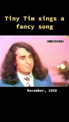 Tiny Tim's Eccentric Performance on Hollywood Palace