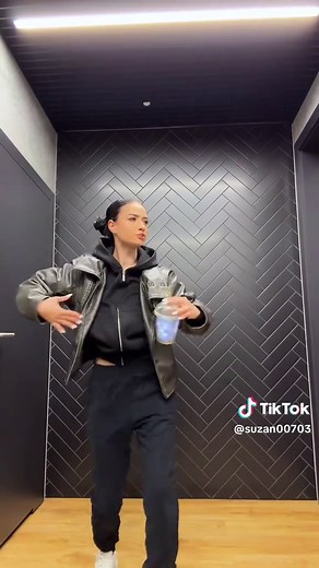 Pełna wersja Suzan TikTok - Matrix, cycki