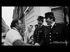 #coluche #biographie C'est l'histoire de Coluche 😎