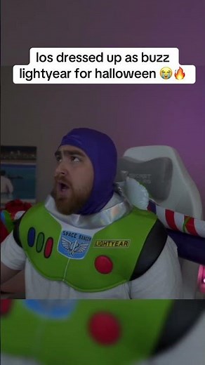 los dressed up as buzz lightyear for halloween 😭🔥 #lospollostv