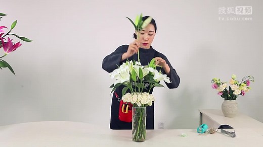花艺课堂第2课 瓶中插花的方法与基本技巧