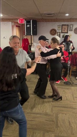 Krzysiak’s welcomes all before sunrise to dance the polka and eat paczki in Bay City