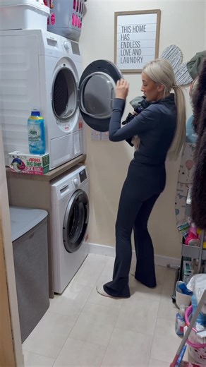 Kayleigh Taylor | Clean With Kayleigh on Instagram: "cleaning motivation to kickstart the weekend 🧼🫧✨ ambassador/ad for @cleanwithpinkstuff #cleaningmotivation #cleaning #mumsofinsta #mumlife #thepinkstuff"
