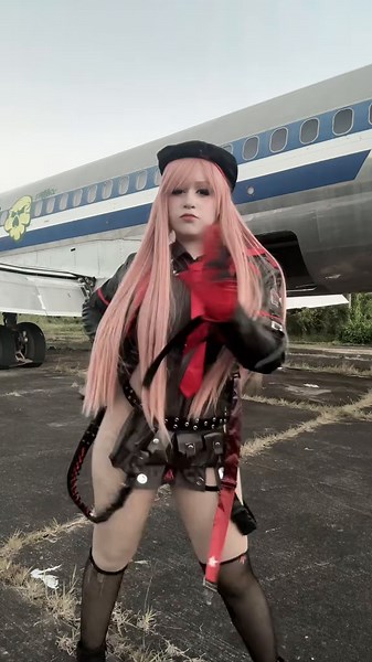 Dance Moves in Epic Cosplay Combat