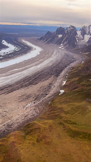 Did you know the glaciers in Denali National Park look different depending on what time of the year you visit? From around June - October the snow has melted and uncovered these striking striations called moraines. During the winter and spring the moraines are less visible and covered in snow. | K2 Aviation