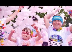 Party with foam and soak up the night! The Color Run Singapore is having our very first foam zone this year! What are you waiting for? Don’t miss out our most colorful and exciting night and grab your tickets here now: http://bitly.com/TCRSG17 | The Color Run