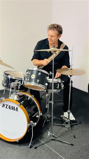 Warming up in Prague. #duranlive