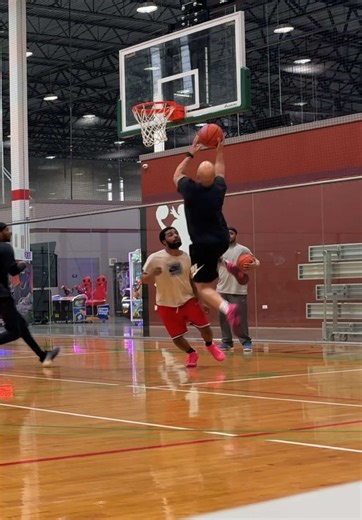 Effective Cutting Techniques for Easy Basketball Buckets