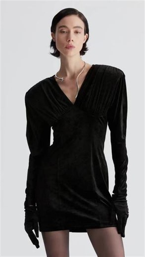 流动的黑色，静止的力量。 -ANNAKIKI 2026春夏系列 #小众设计师品牌 #ANNAKIKI#设计师品牌 #26ss#设计师品牌集合店