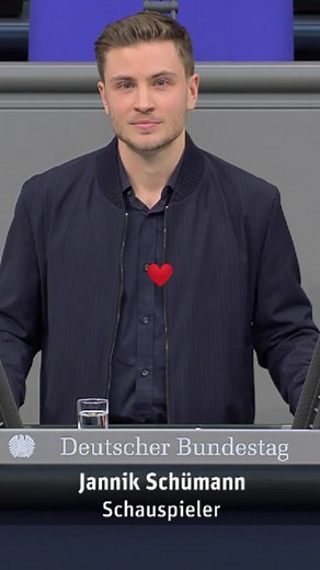 German gay actor 🌈 Jannik Schümann gets emotional during his speech to the German Parliament remembering the queer victims of Holocaust for the first time in the country's history. ❤️🕊️🦄🌈 #gay #lgbtq #lgbtrights #jannikschumann #jannikschuemann #jannikschümann #gaytiktok #queertiktok #loveislove🏳️‍🌈 #neverforget
