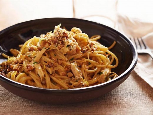 23M views · 154K shares | Chicken Carbonara, via Giada De Laurentiis Save the recipe: https://foodtv.com/2CvKW7v! | Food Network | Facebook