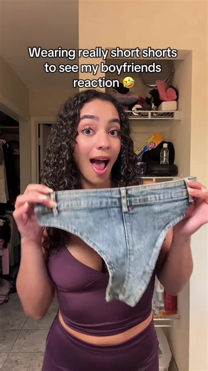 I showed my boyfriend my personality and outfit to see his reaction. #Couple #Prank #Funny #FunnyVideo #fyp