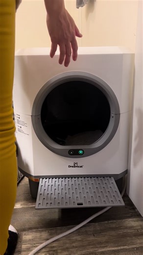 Effortless Cat Care: The Ultimate Self-Cleaning Litter Box