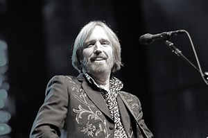 Ranking all of Tom Petty's albums in order of greatness