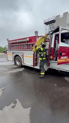 🚒💦 Quick, Clean, and Effective: Hose Deployment in Action! 💪🔥 When seconds count, firefighters rely on skill, training, and teamwork to deploy hose lines fast and flawlessly. From the minute the rig stops to the first water on fire, every movement matters. Whether it’s a minute man load, triple layer, or flat load, the goal is the same: get water where it’s needed—now. 👨‍🚒💥 Precision. Speed. Control. 📍 Stay sharp. Train hard. 📸 Shoutout to the crews perfecting the fundamentals daily! #F