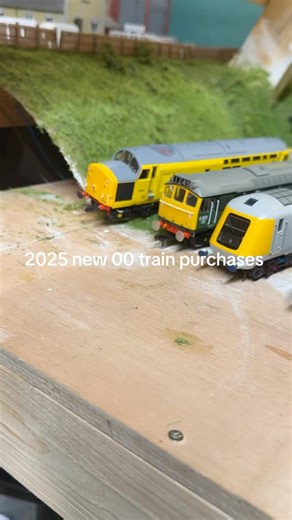All of our new purchases during 2025 in 00 gauge what is your favourite ours is the new @Bachmann Europe 🚂🚃🚃🚃 class 66 #modeltrains #modelrailway #fyp #modeltrain #2025 | Lakeside Parkway Model Railway