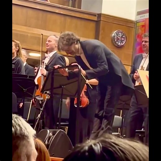 So proud of the Beogradska filharmonija / Belgrade Philharmonic Orchestra wonderful performances of orchestral masterworks by Giacomo Puccini and Nino Rota at last week’s opening concert of the Bemus Cebef in Belgrade!!! Stay tuned for upcoming concert info!! ❤️🎶❤️🎶 | Carlo Ponti