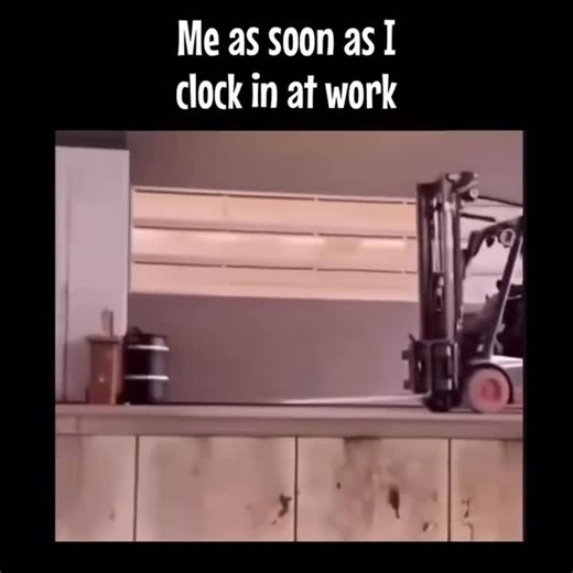 Work Memes to help you get through the work day on Instagram: "#startwork #hidingatwork #getpaid • • • • • • • • #dontwanttoworktoday #atmyjob #workingtogetherworks #jobopp #ihavetoworktonight #workload #customersarenotalwaysright #workbitch #hardworkingmen #workonsaturday #ilikemyjob #jobhuntingsucks #workbully #worksituation #whosehiring #chasingthatmoney #workbs #workisbullshit #workanxiety #ihavetowork #myprofession #myfulltimejob #isitfridayyet #workingforaliving #justajob #myweekendjob #my