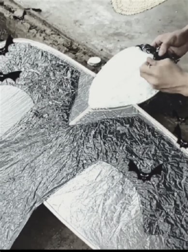Lady Ghost Kite - Part 1: Making a Japanese Ghost Kite