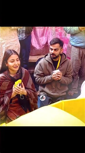 Virat and Anushka visited vrindavan to take darshan of premanand maharaj ji #bhajanmarg #viratkohli