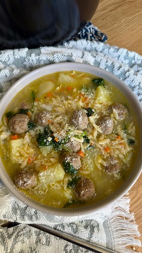 Giovanni Siracusa on Instagram: "Italian Meatball Soup 🥣🇮🇹 This soup is quick to make, and full of homestyle Italian flavor. Perfect for any night of the week. Especially as the weather starts to get cold and you want something warm and comforting. This meatball soup will be on repeat all winter long! Recipe in the comments ⬇️ #soup #italianfood #easyrecipe"