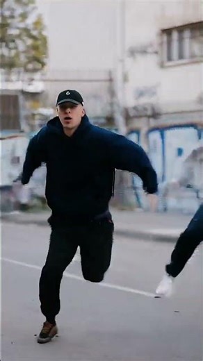 Epic Street Dance in Front of Graffiti Wall | Realistic Hip-Hop Freestyle in Urban Vibes