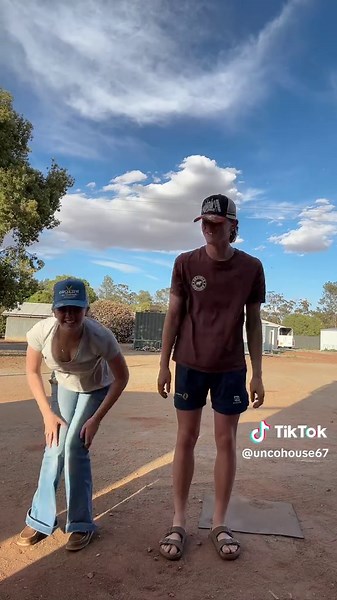 Engaging Couple Dance Trends for 2025