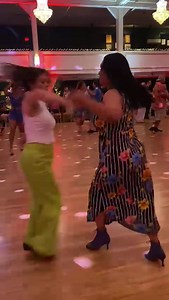Dancing Dancing con Rebecca Sweet 🔥!! Salsurriiiaaa!! Columbus Salsa Weekend!! Dándole a mi lead un poco 💪😄💃🏾💃🏾💃🏾 | Unique Style Dance Studio