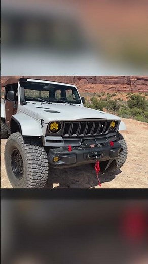 The Jeep Convoy Concept blends new & old sporting a RETRO but MODERN J-Series Grille